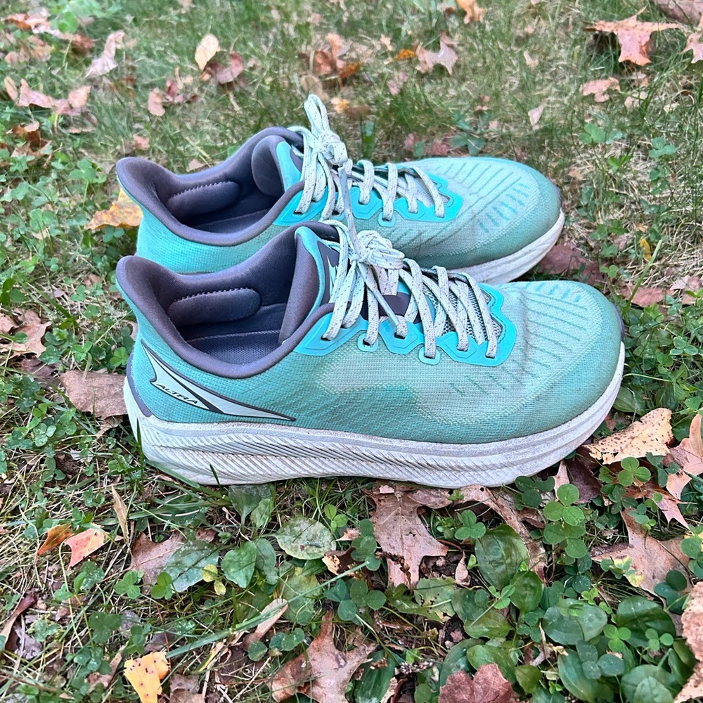 Altra Road Running Shoes - Picture 2 of 5